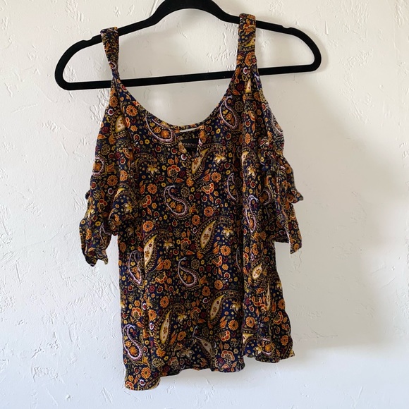 Shyanne cold shoulder paisley blouse - Picture 2 of 5